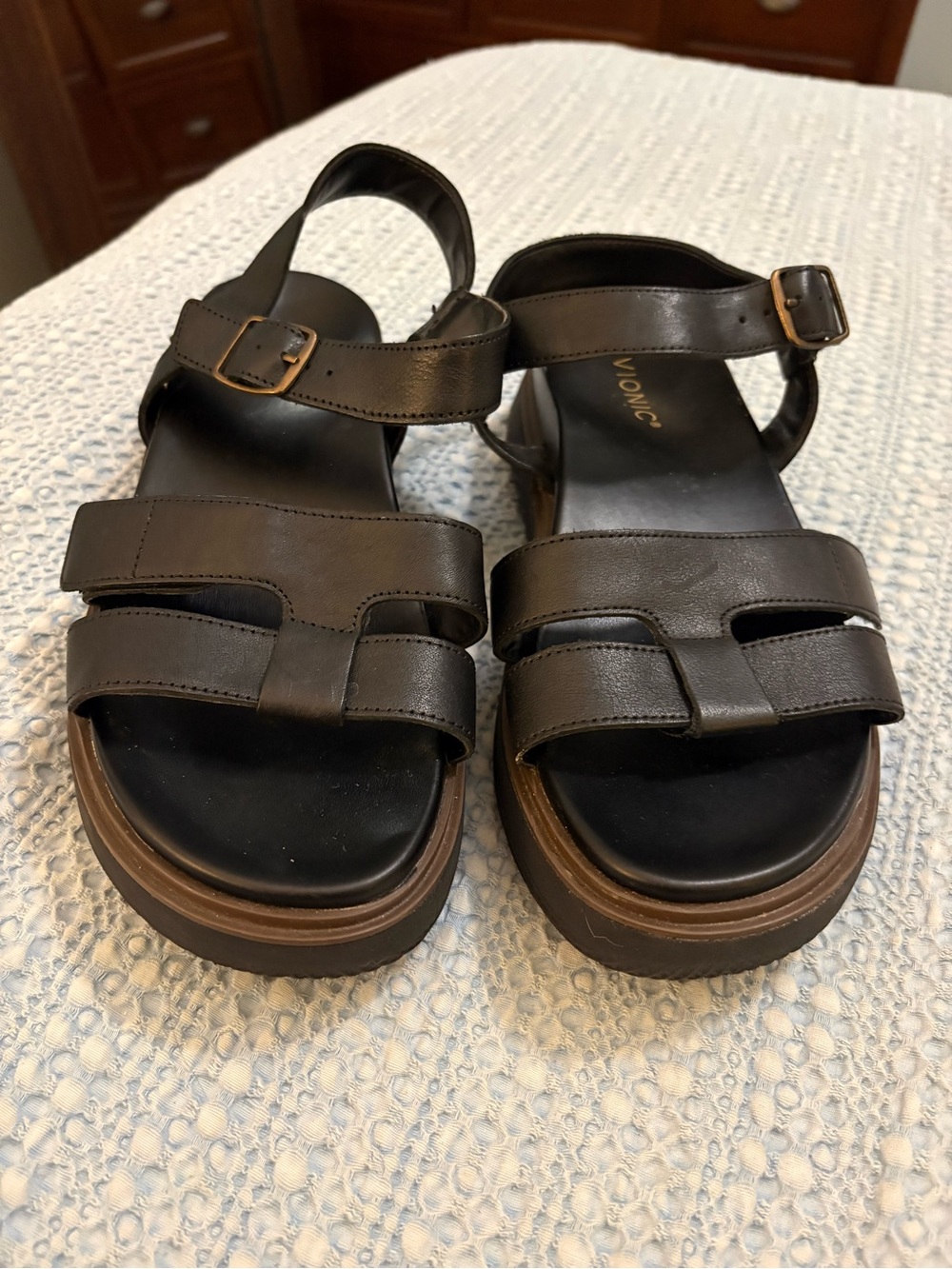 Vionic Solana Black Leather Strappy Platform Sandals Size 9.5 - Picture 2 of 13
